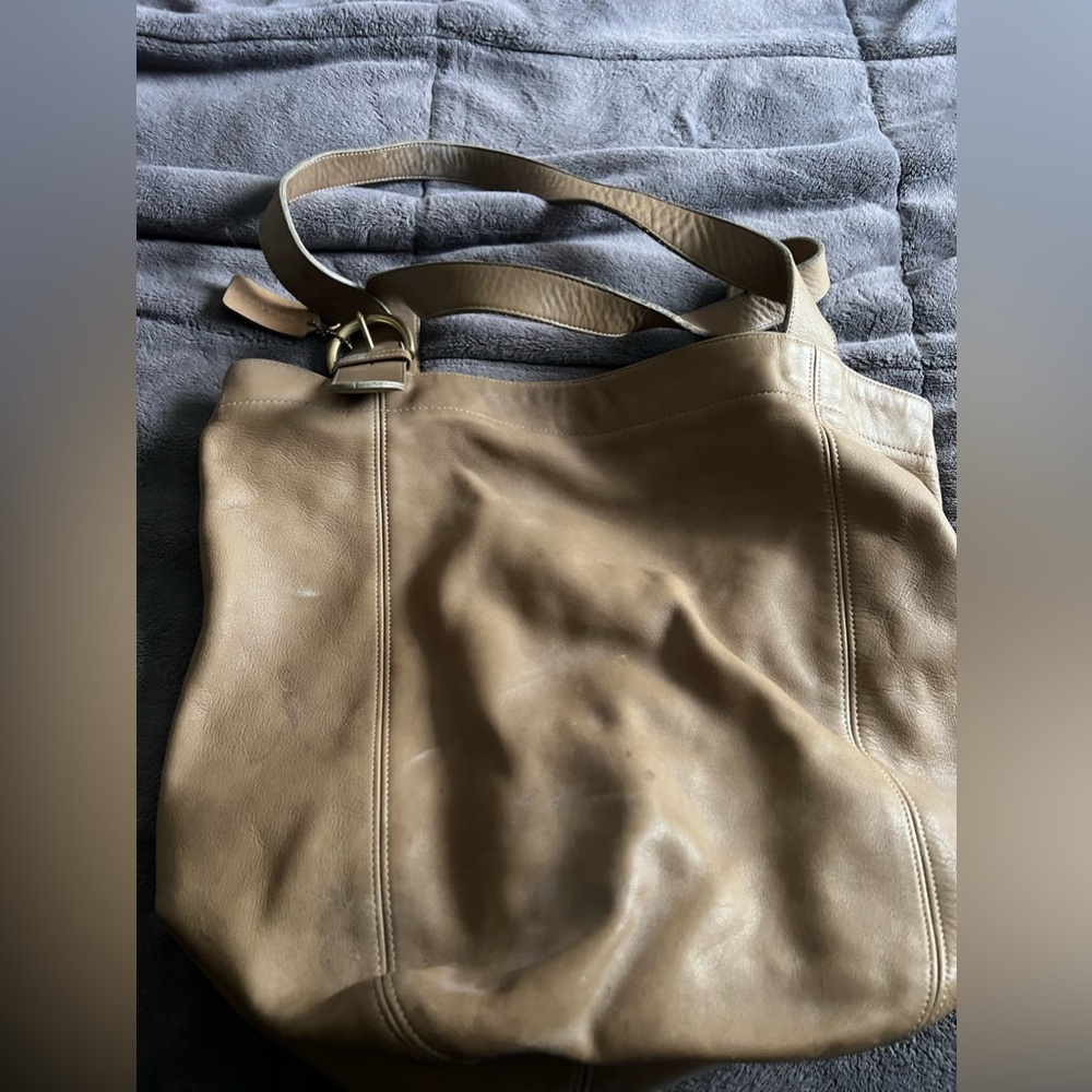 Coach authentic tote bag